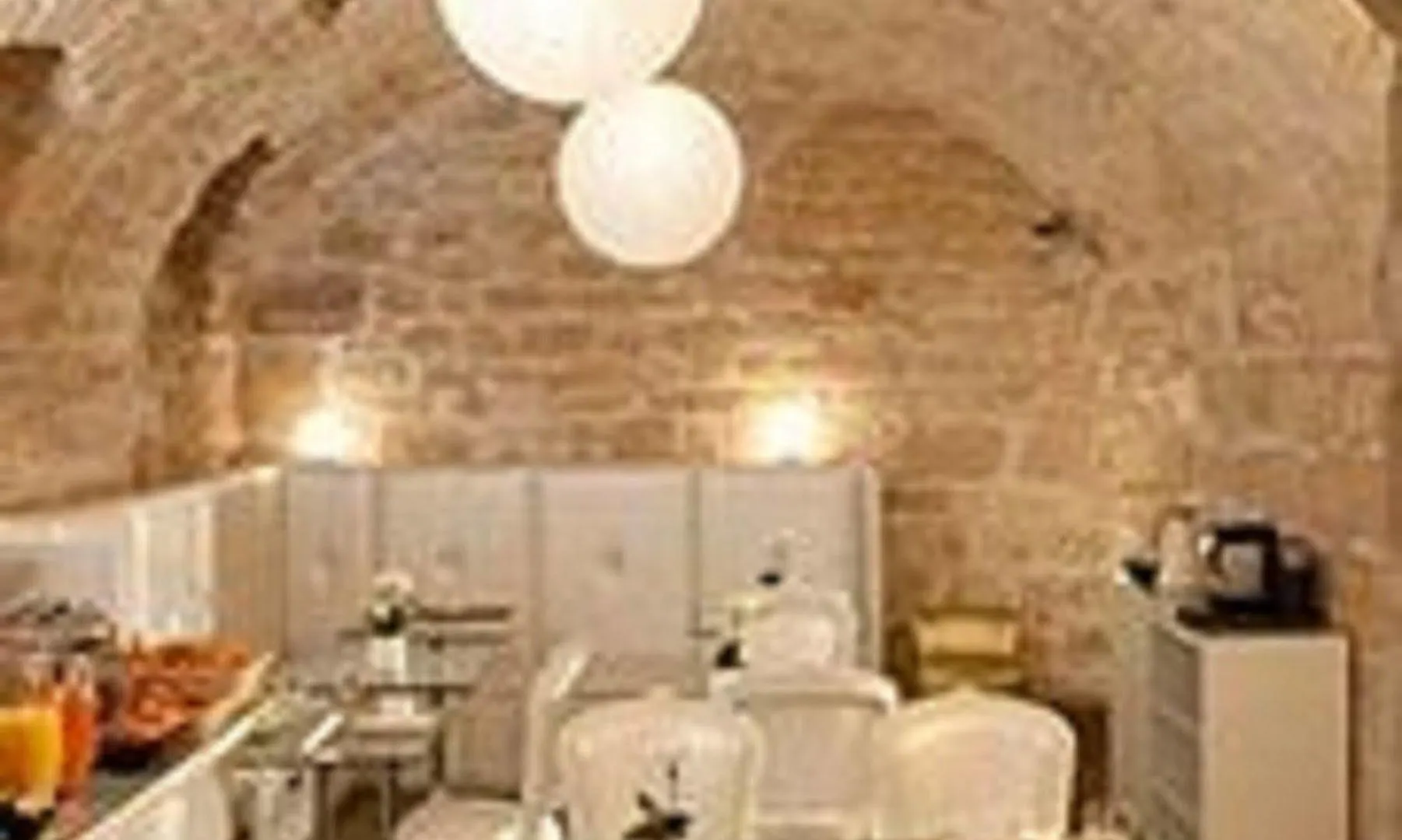 Caron Le Marais Paris